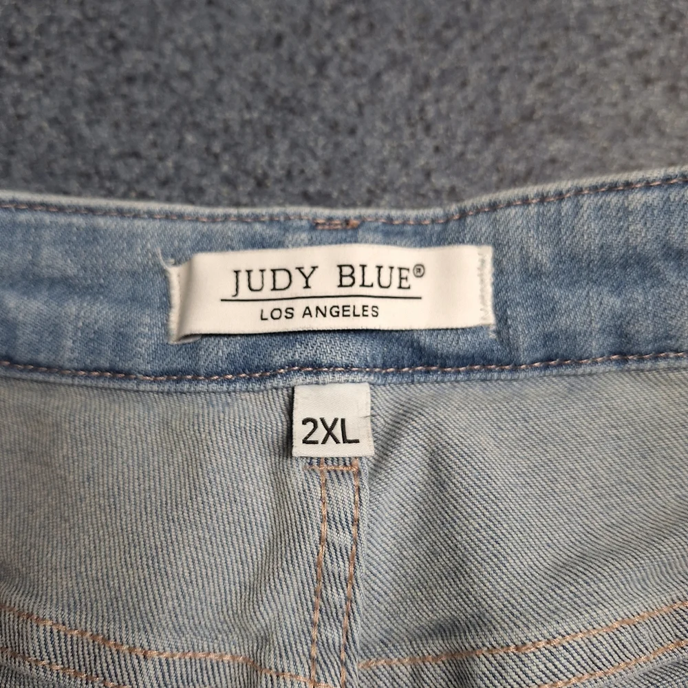Judy Blue Los Angeles Denim Cut-Off  Shorts, Size 2XL, Style#JB150098LT